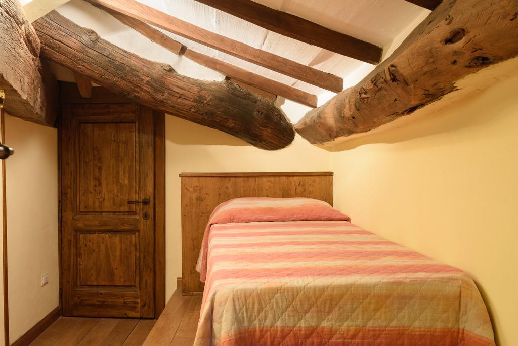 Landhuis Il Borgo Dei Corsi - Charming Ortignano Raggiolo